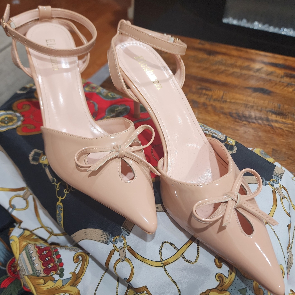 Elegant Beige Women's Heels with Bow Detail